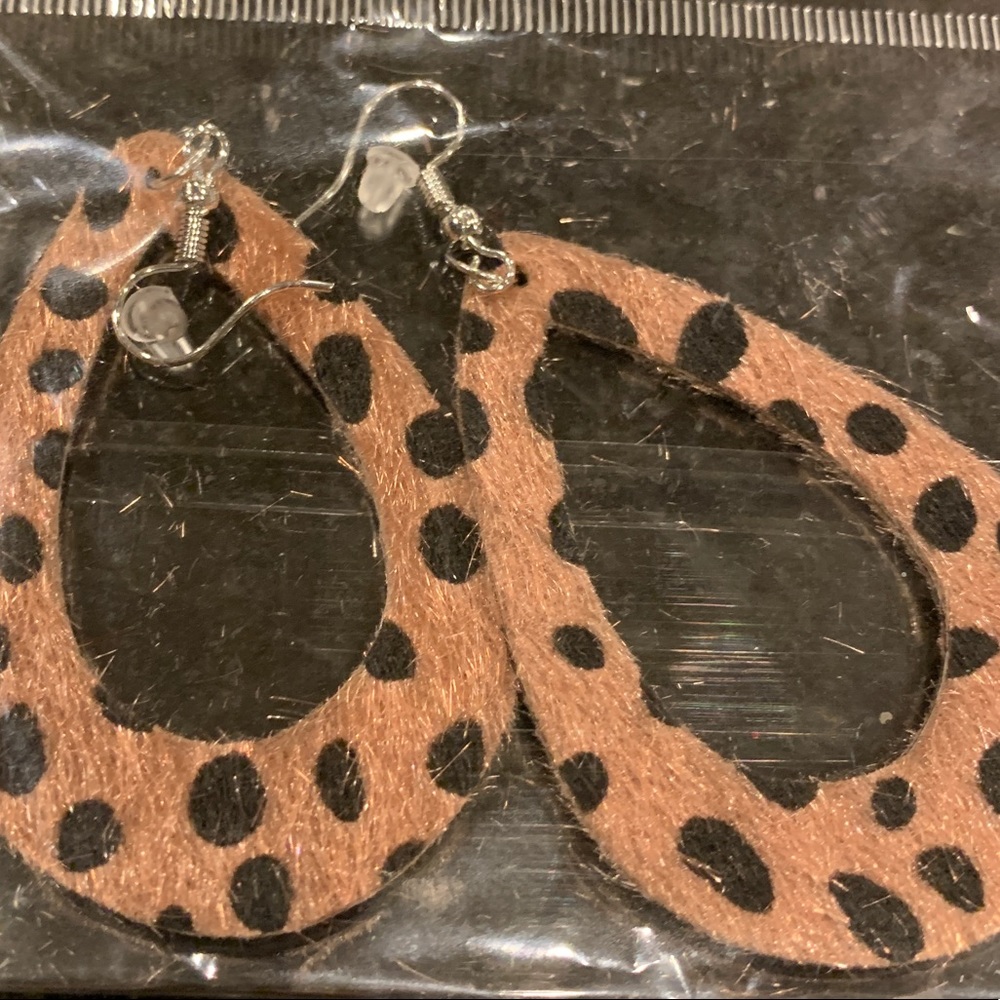 Women’s Leopard Earrings